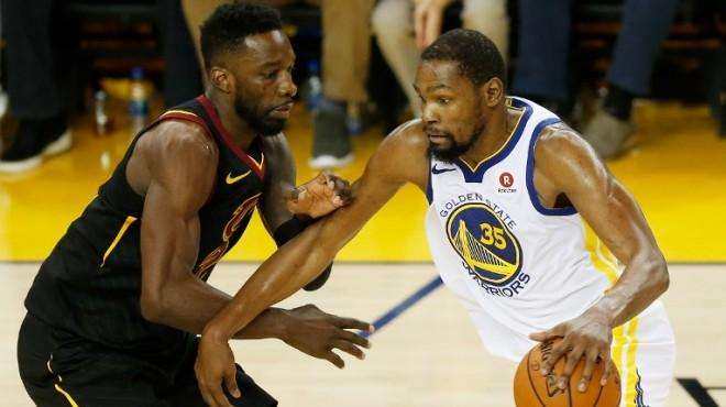 在球场上 在球场上